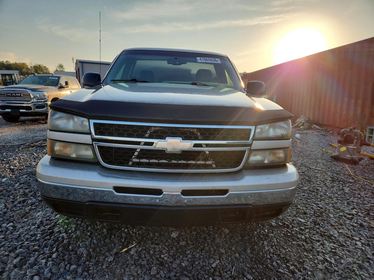 2006 CHEVROLET SILVERADO C1500 photo 9
