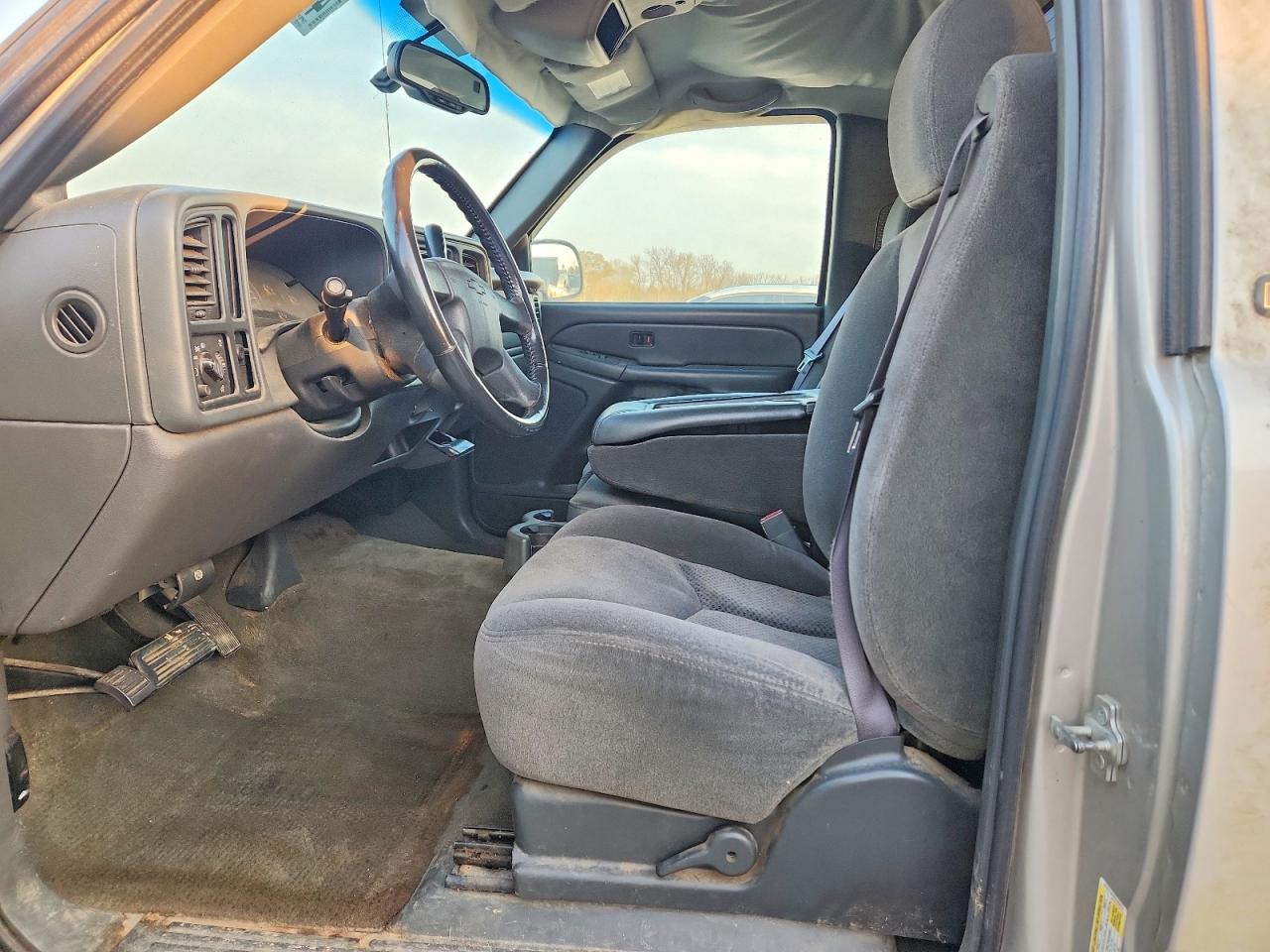 2006 CHEVROLET SILVERADO C1500 photo 13