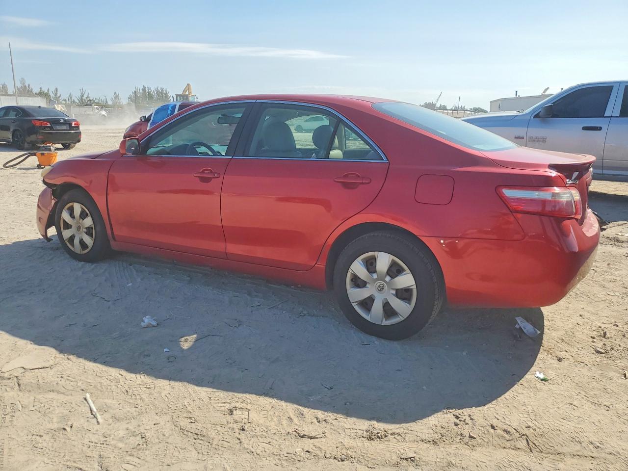 2009 TOYOTA CAMRY LE photo 3