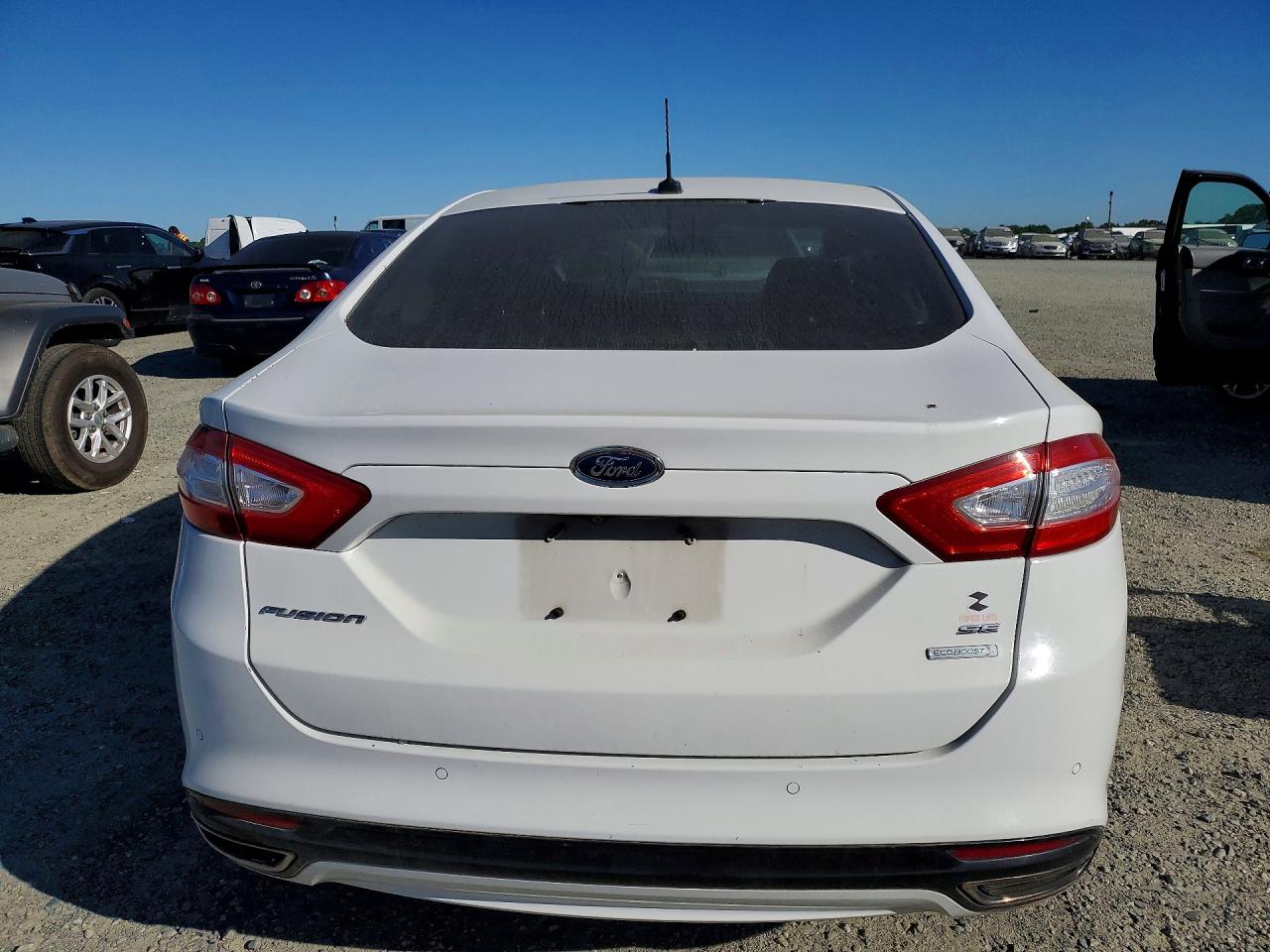 2016 FORD FUSION SE photo 11