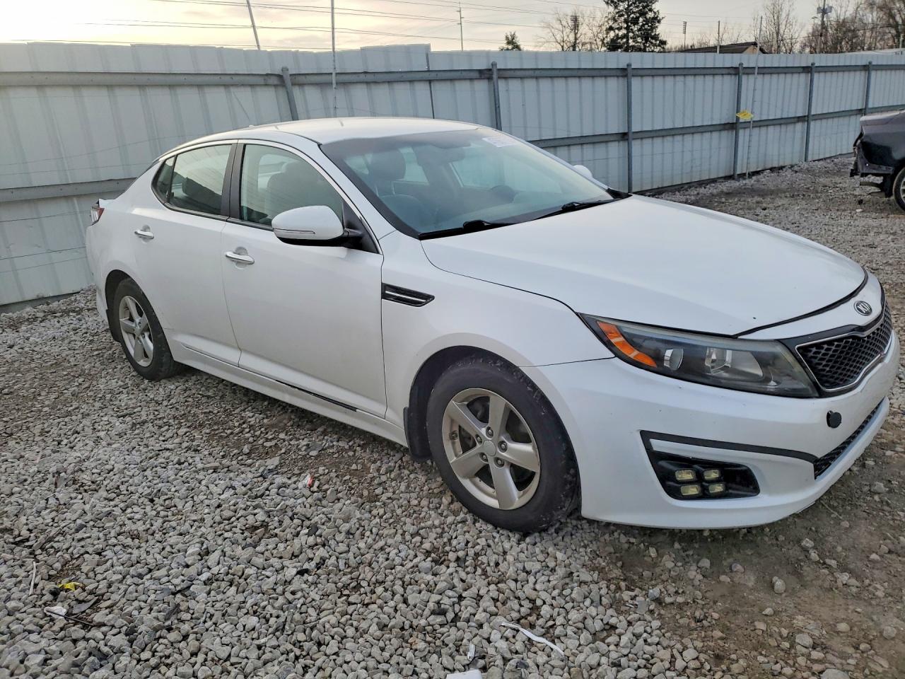 2015 KIA OPTIMA LX photo 4