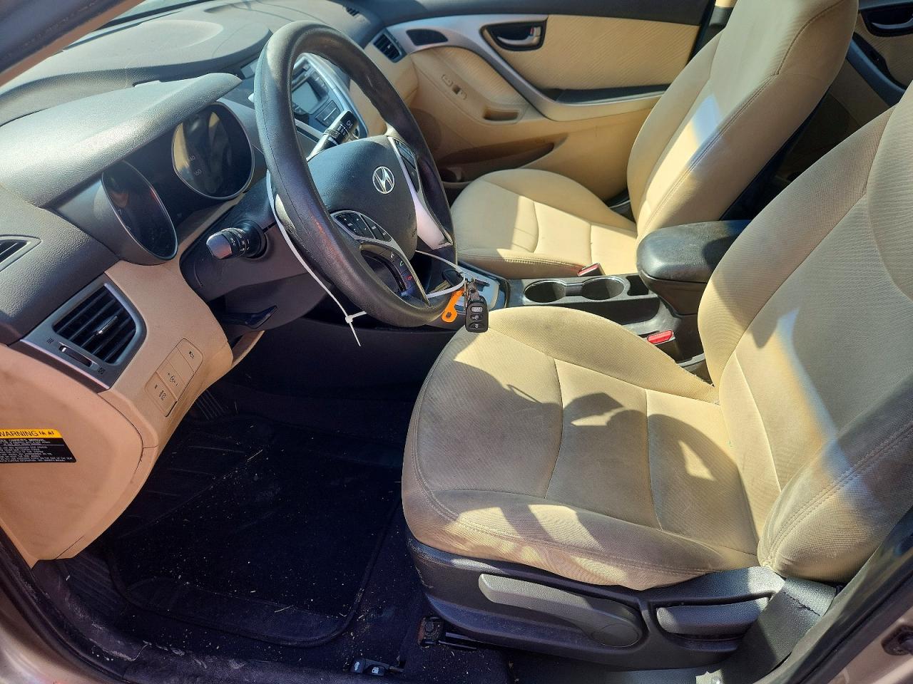2012 HYUNDAI ELANTRA GLS photo 7