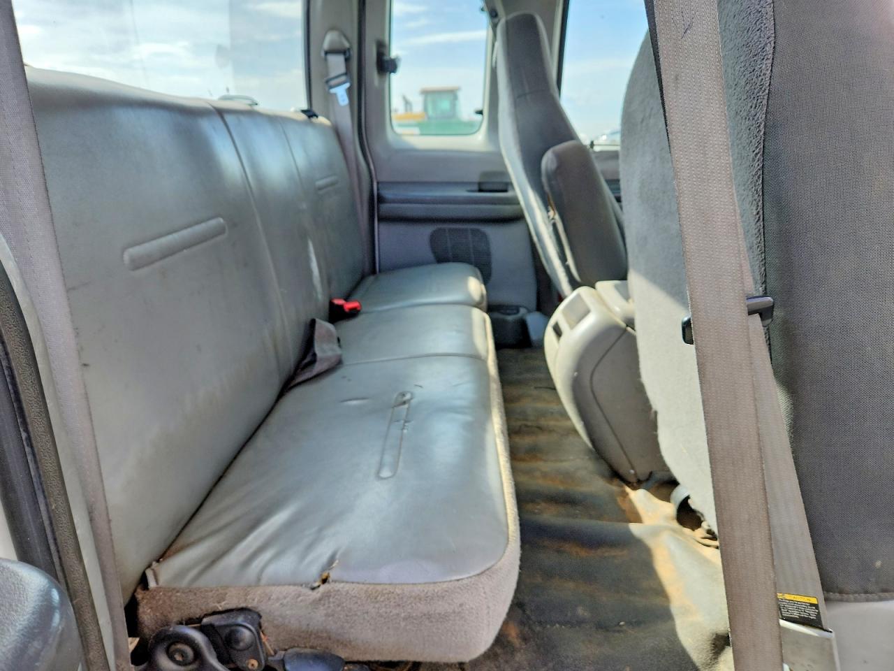 2004 FORD F350 SRW SUPER DUTY photo 10