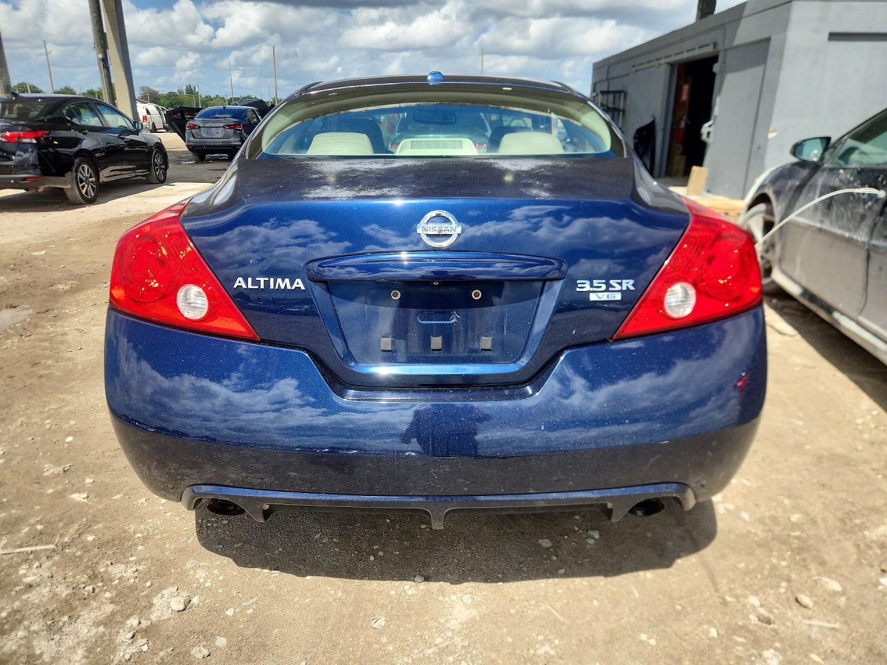 2011 NISSAN ALTIMA 3.5 SR photo 6