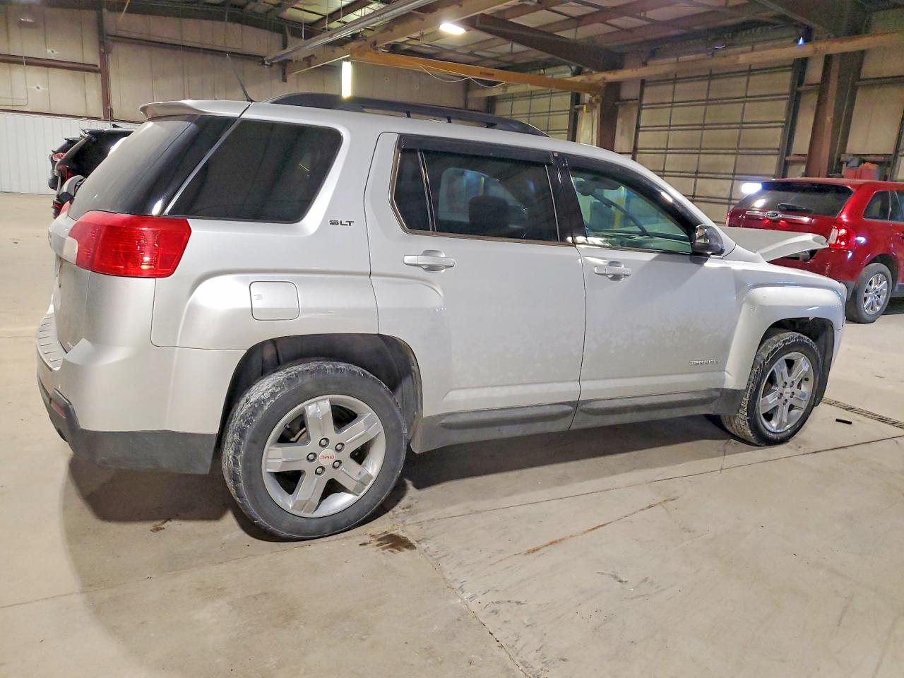 2013 GMC TERRAIN SLT photo 3