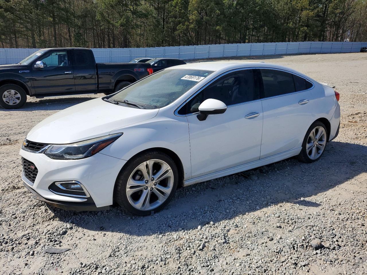 2017 CHEVROLET CRUZE