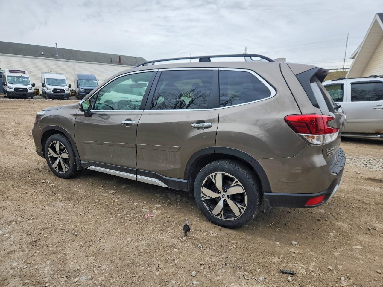 2019 SUBARU FORESTER TOURING photo 3