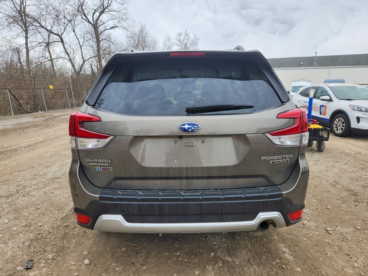 2019 SUBARU FORESTER TOURING photo 11