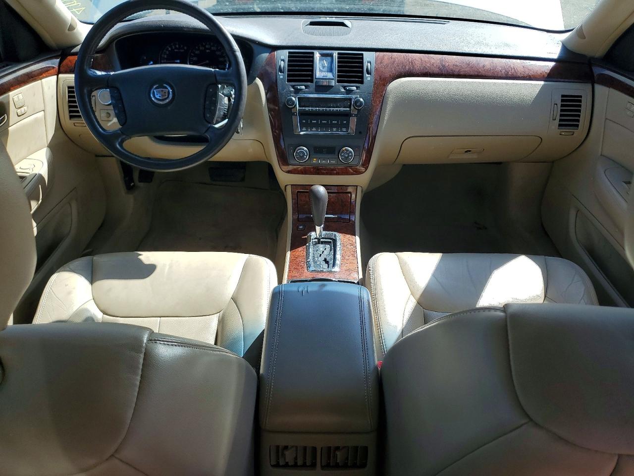 2007 CADILLAC DTS photo 15