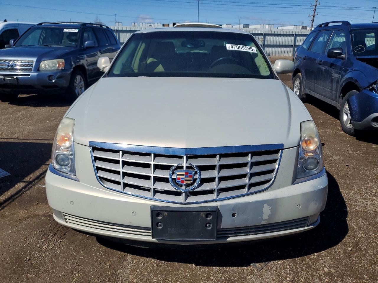 2007 CADILLAC DTS photo 9