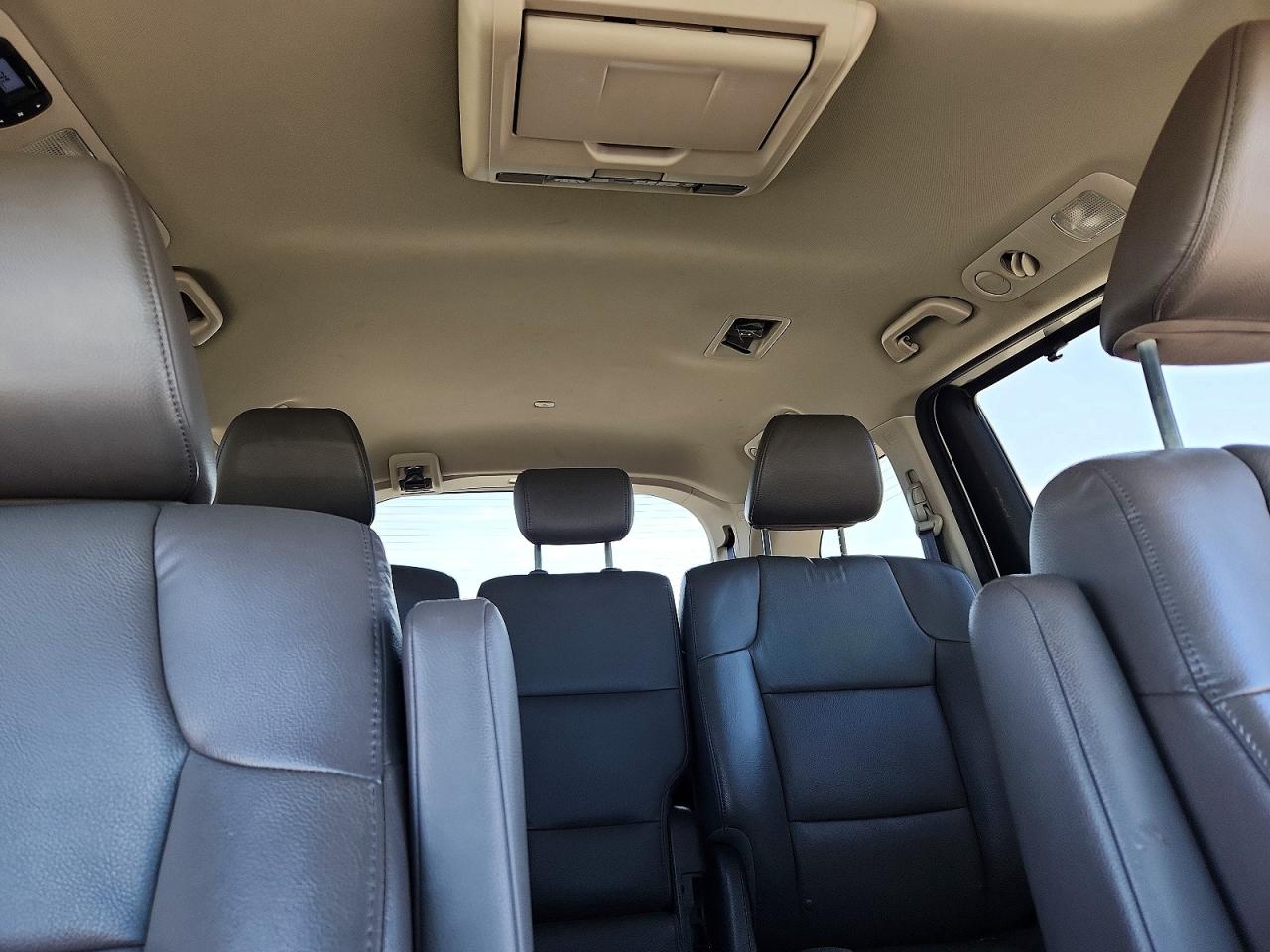 2014 HONDA ODYSSEY TOURING photo 19