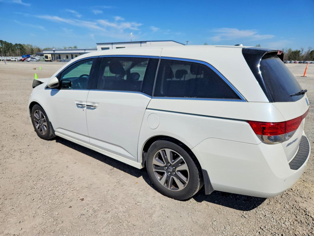 2014 HONDA ODYSSEY TOURING photo 3
