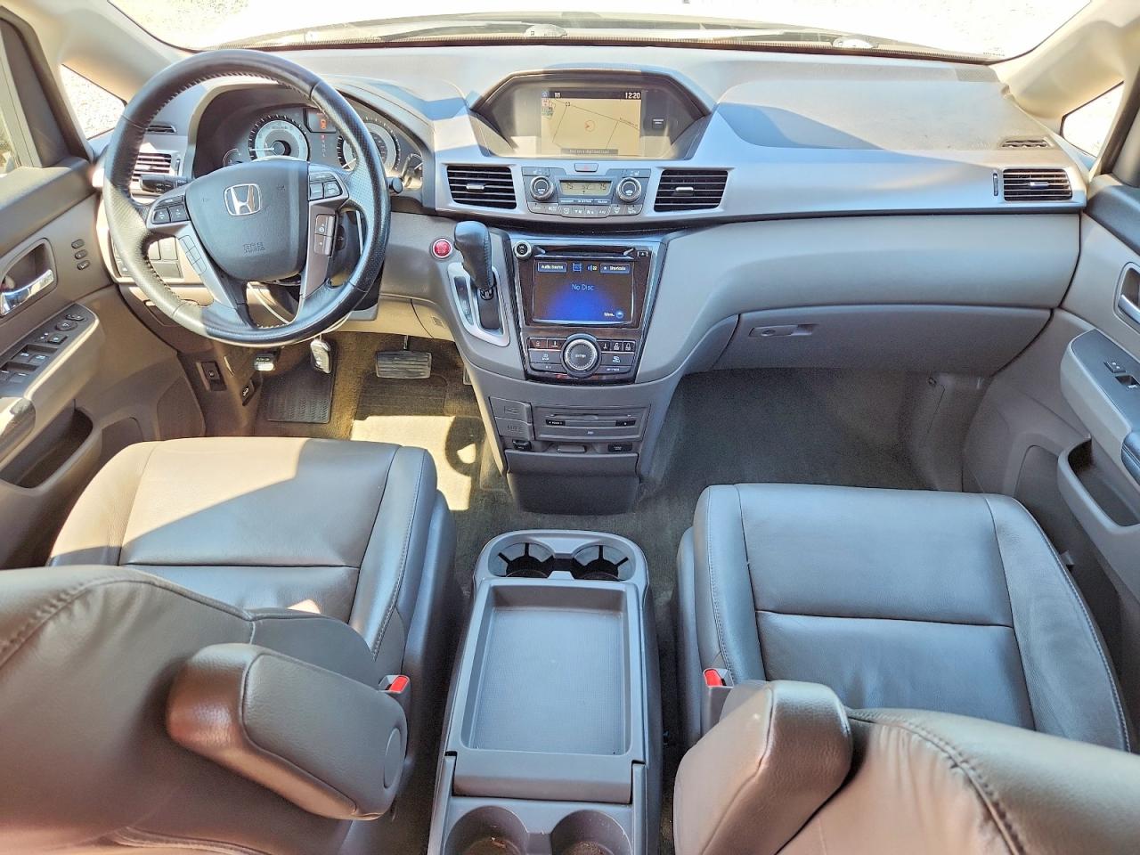 2014 HONDA ODYSSEY TOURING photo 15