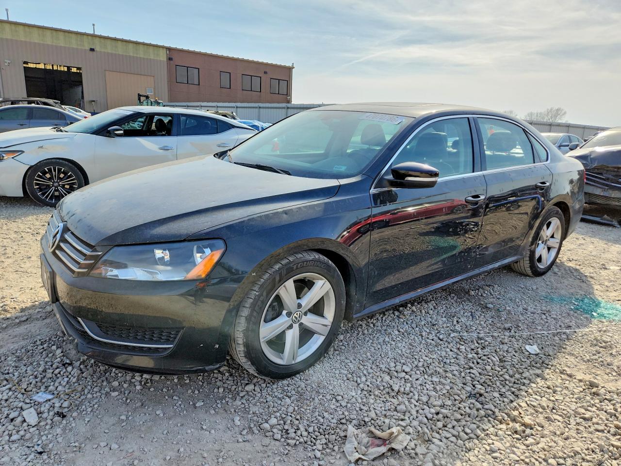 2012 VOLKSWAGEN PASSAT