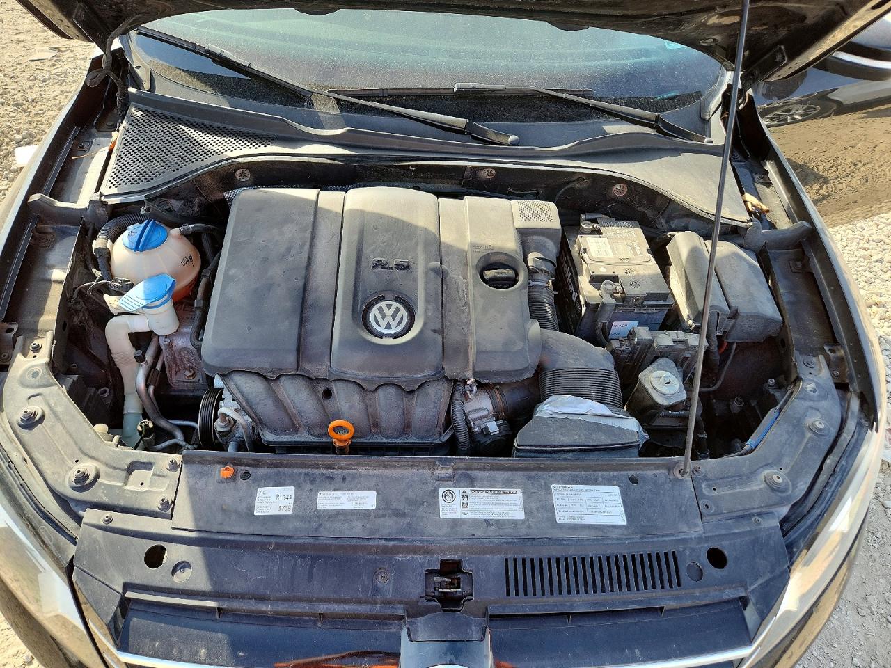 2012 VOLKSWAGEN PASSAT SE photo 11