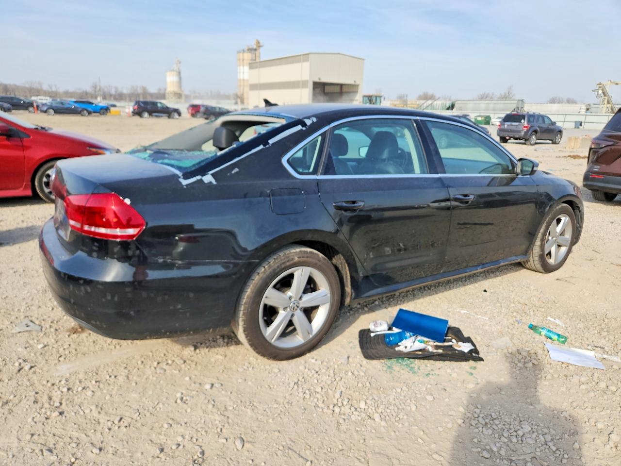 2012 VOLKSWAGEN PASSAT SE photo 3