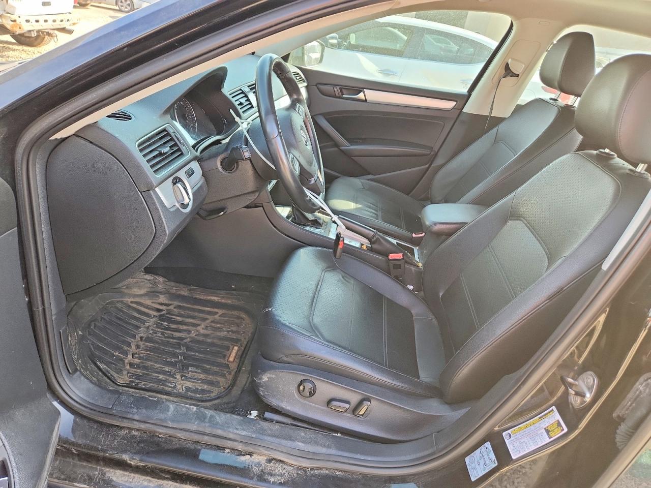 2012 VOLKSWAGEN PASSAT SE photo 7