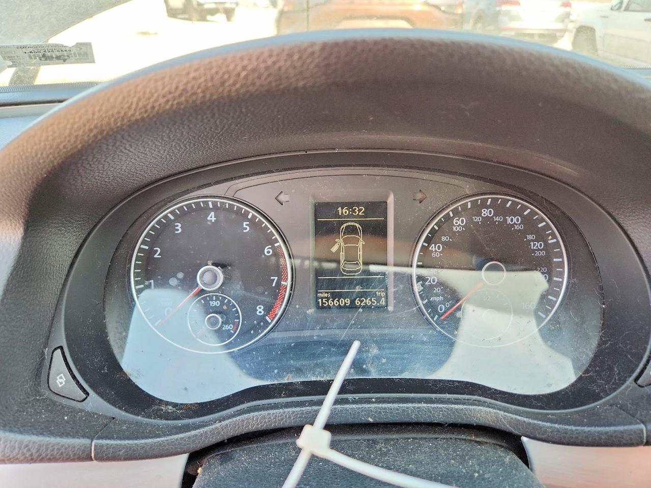 2012 VOLKSWAGEN PASSAT SE photo 9
