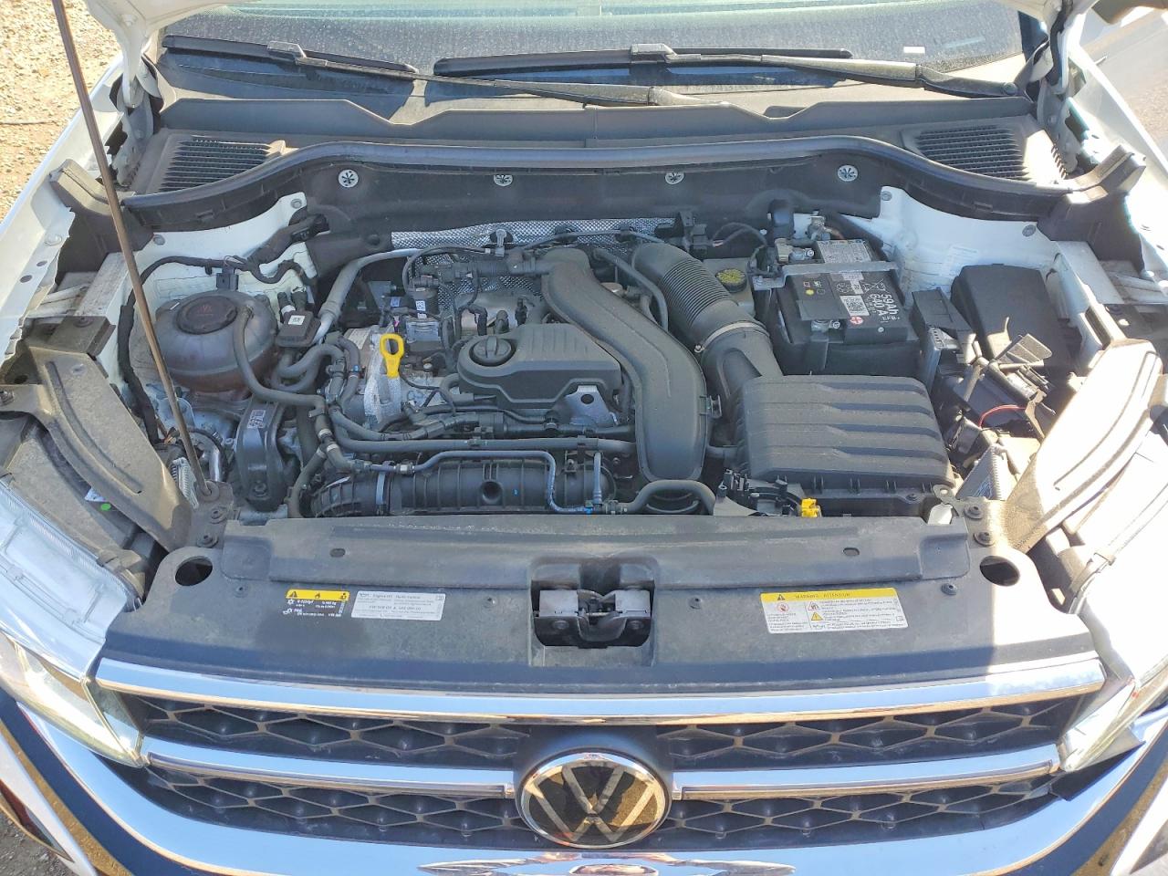 2024 VOLKSWAGEN TAOS SEL photo 12