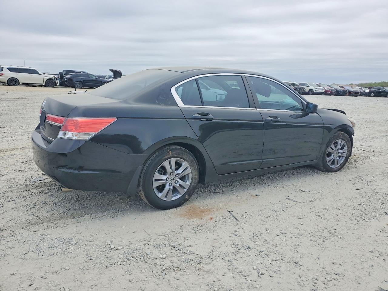 2011 HONDA ACCORD SE photo 3
