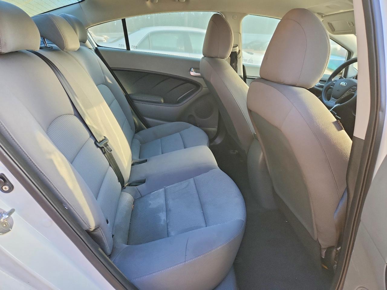 2018 KIA FORTE LX photo 19