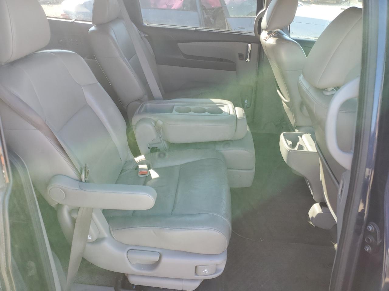 2014 HONDA ODYSSEY TOURING photo 11