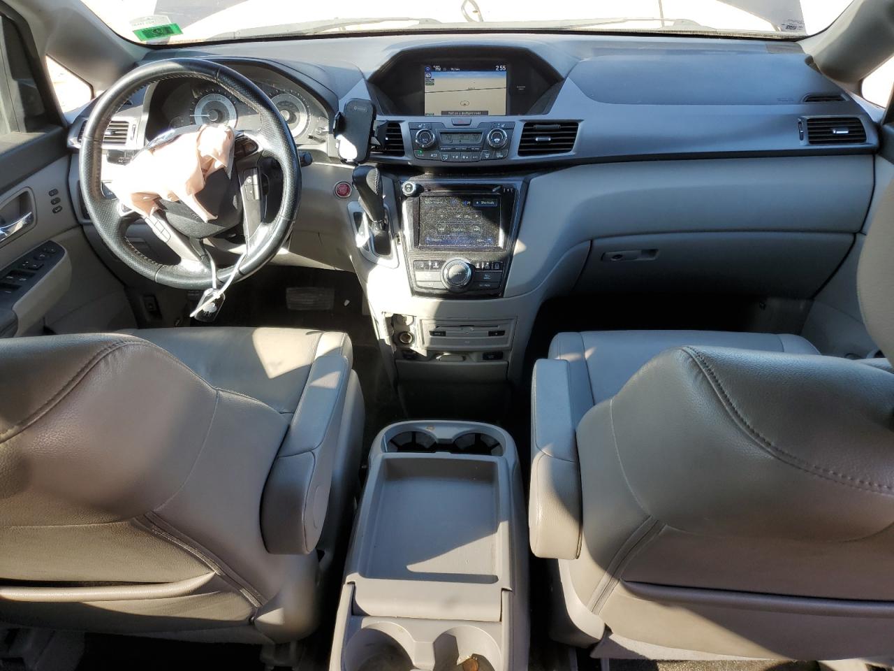 2014 HONDA ODYSSEY TOURING photo 8