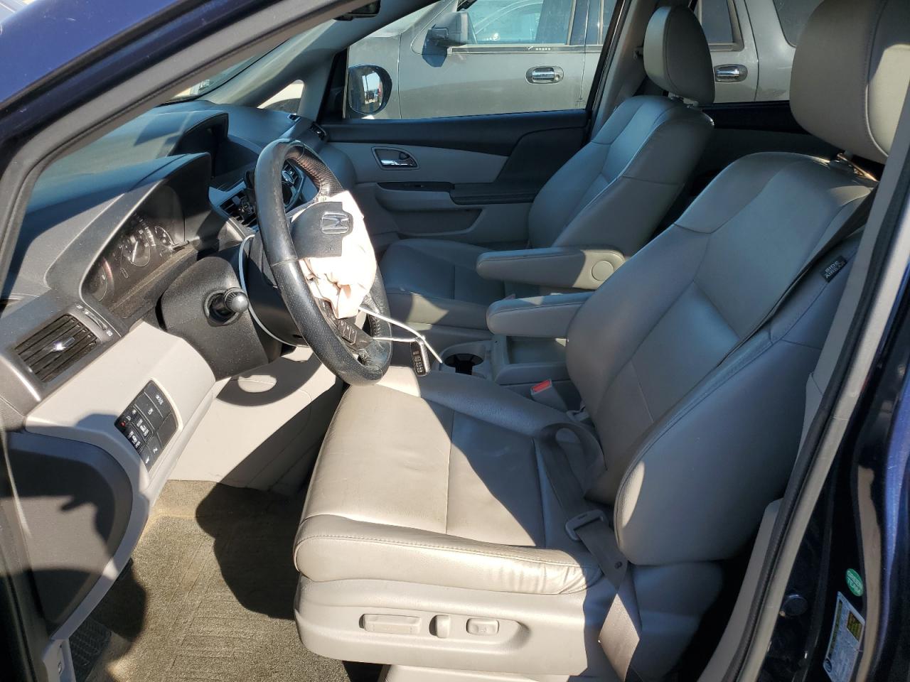 2014 HONDA ODYSSEY TOURING photo 7