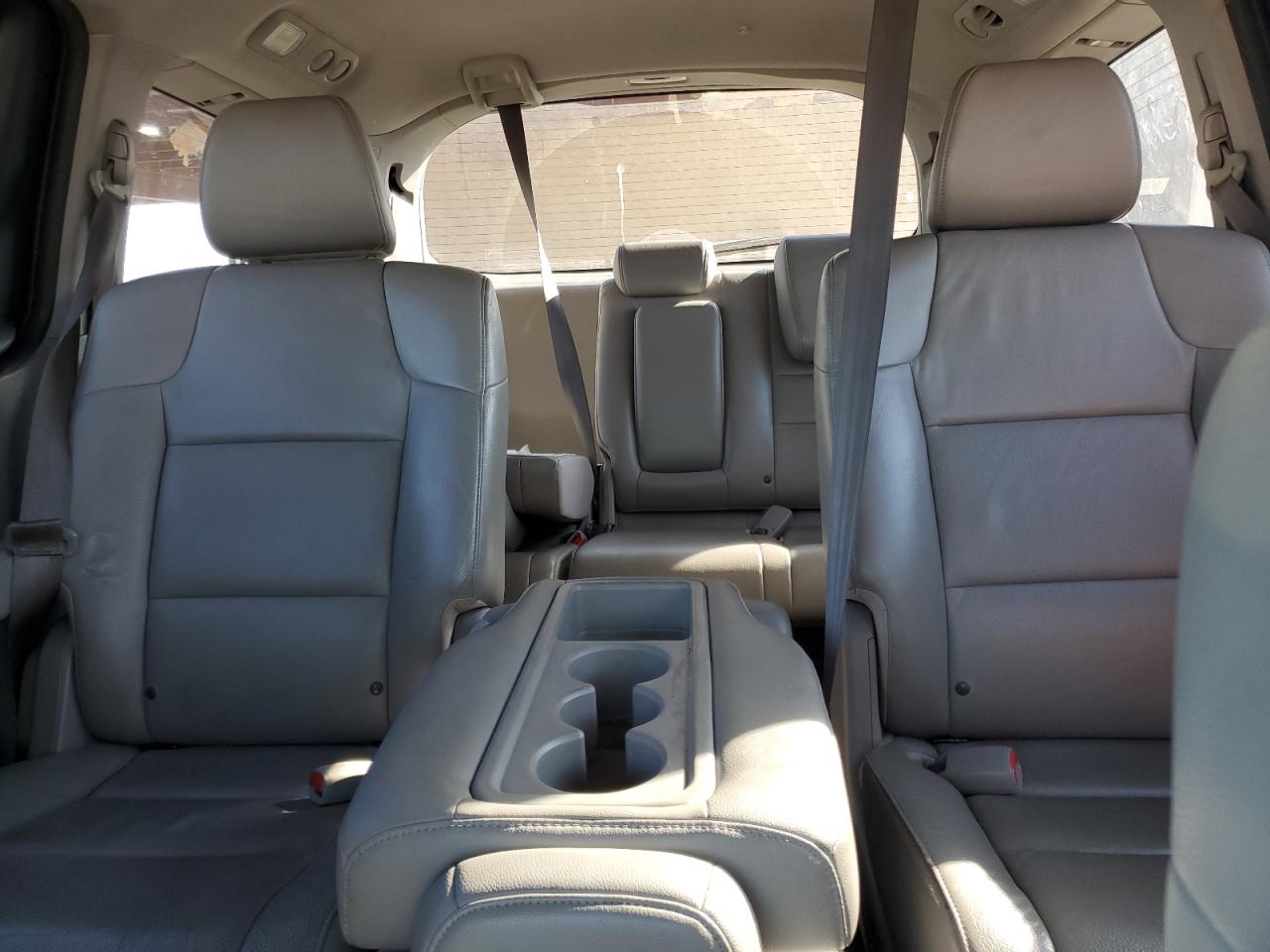 2014 HONDA ODYSSEY TOURING photo 10