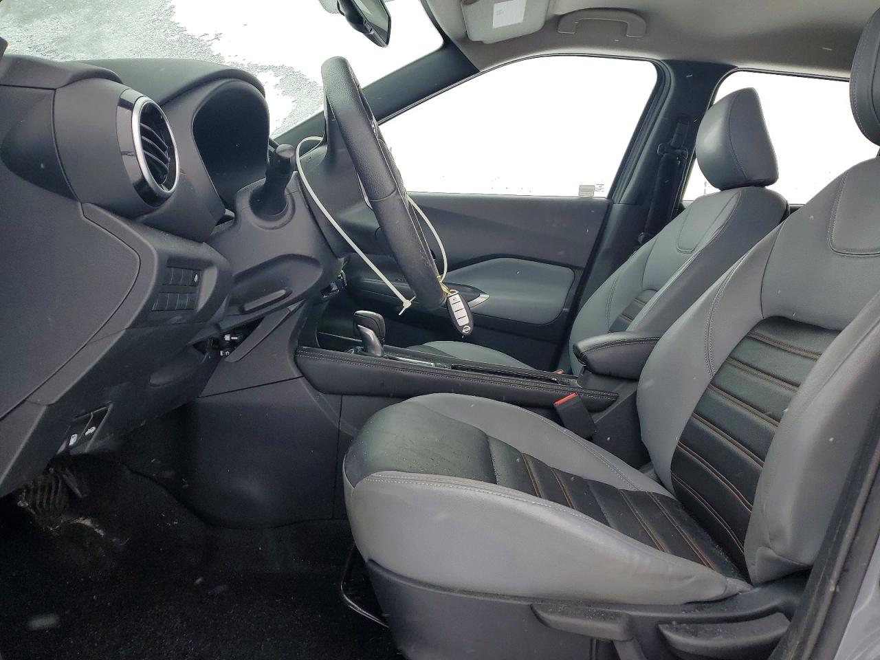 2021 NISSAN KICKS SR photo 7