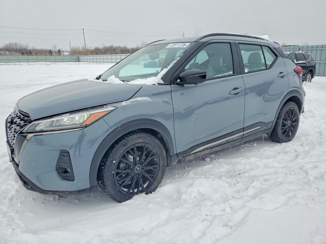 2021 NISSAN KICKS