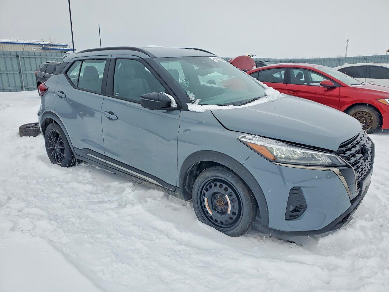 2021 NISSAN KICKS SR photo 4