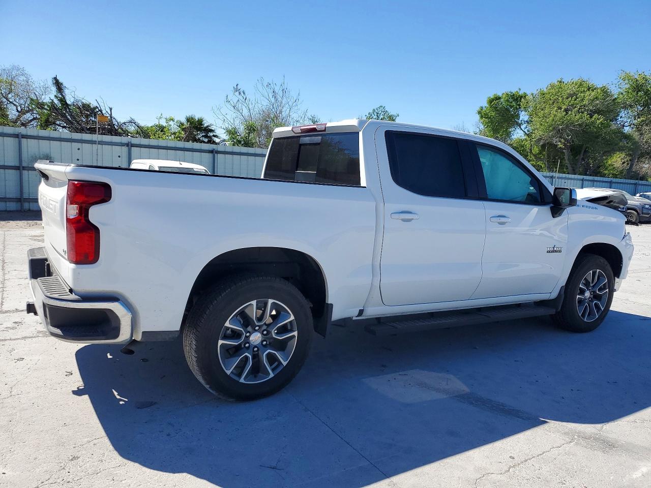 2024 CHEVROLET SILVERADO C1500 LT photo 7