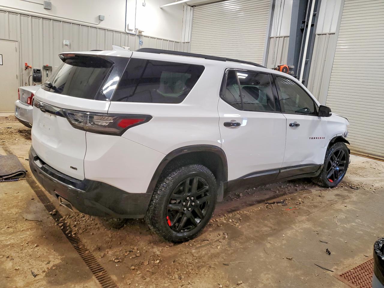 2020 CHEVROLET TRAVERSE PREMIER photo 3