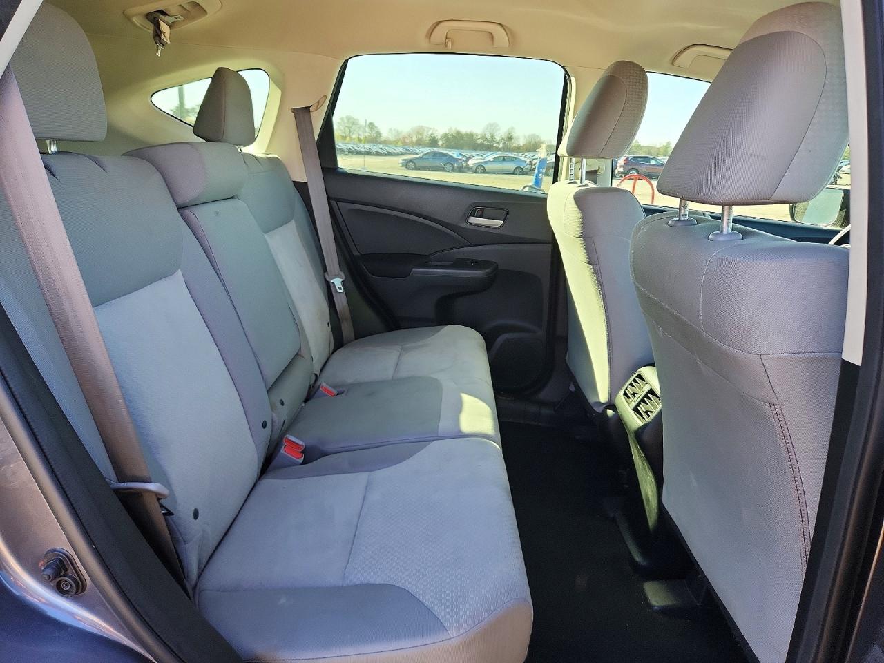 2016 HONDA CR-V LX photo 19