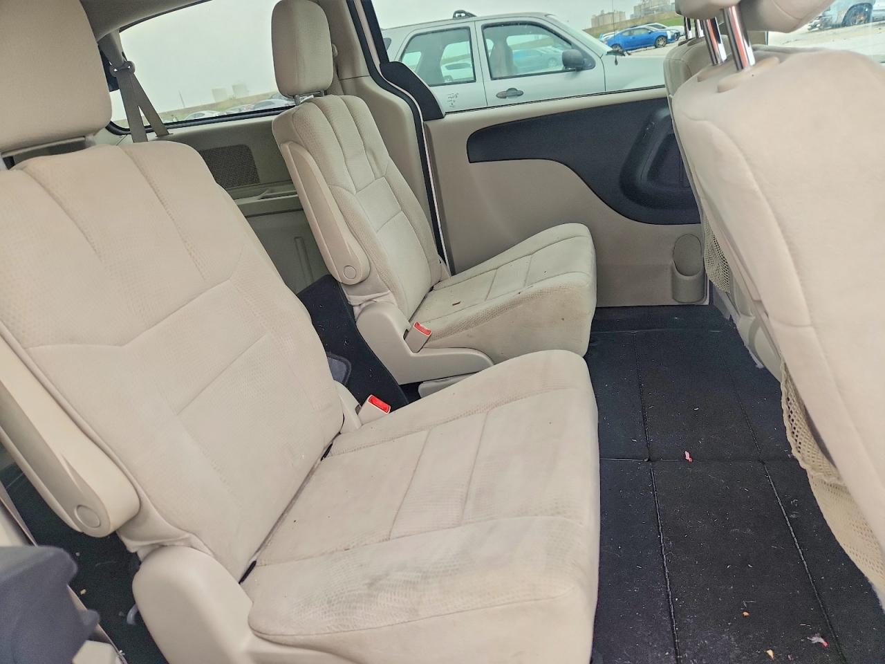 2013 DODGE GRAND CARAVAN SXT photo 11