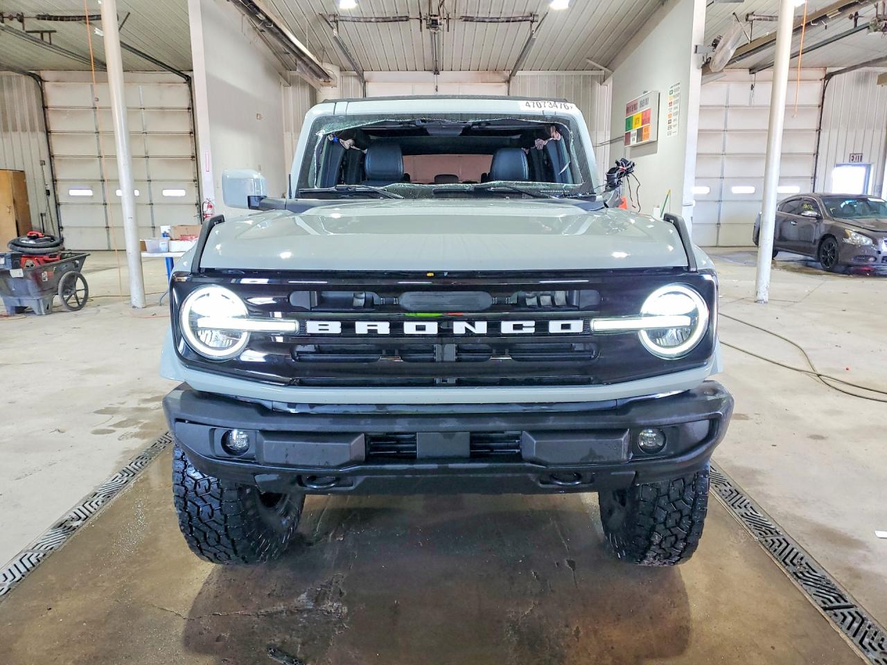 2023 FORD BRONCO BASE photo 13