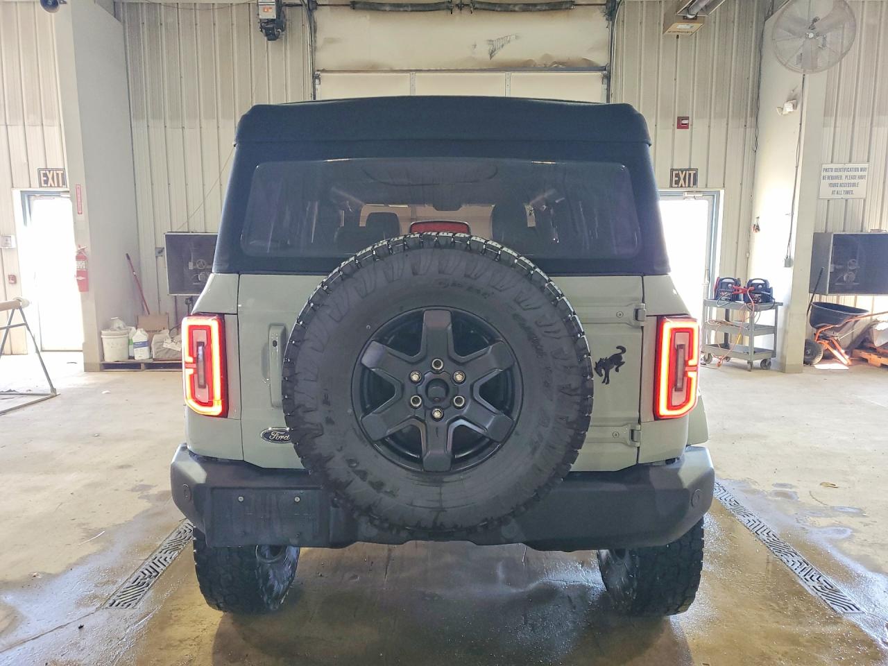 2023 FORD BRONCO BASE photo 16