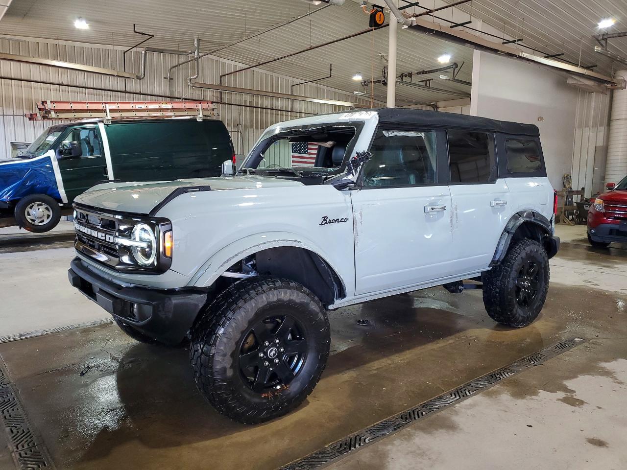 2023 FORD BRONCO