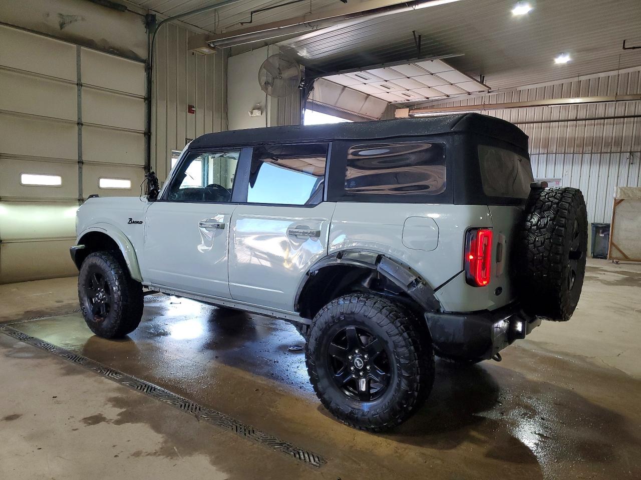 2023 FORD BRONCO BASE photo 4