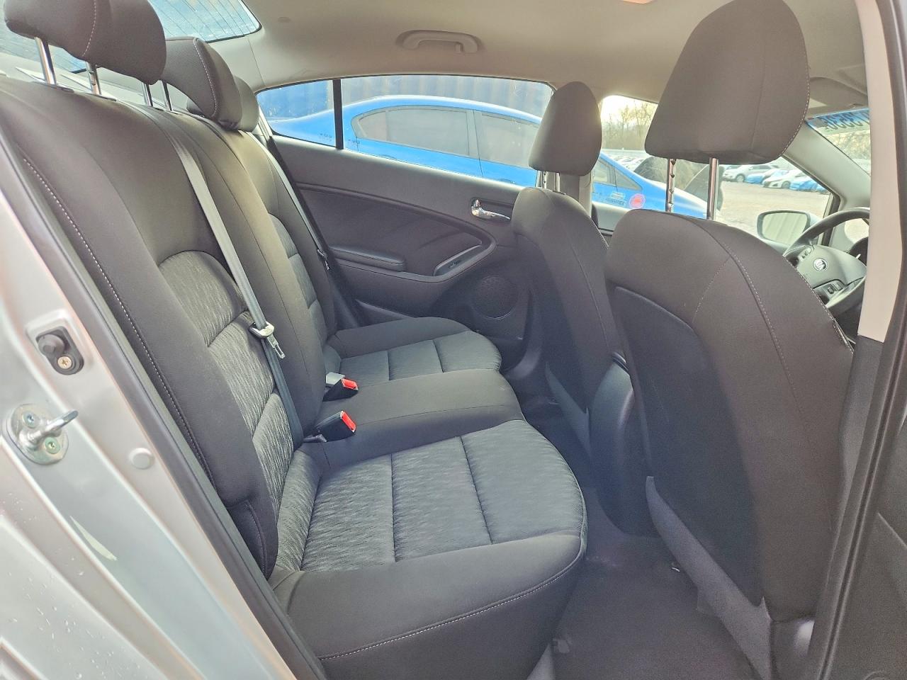 2014 KIA FORTE LX photo 19