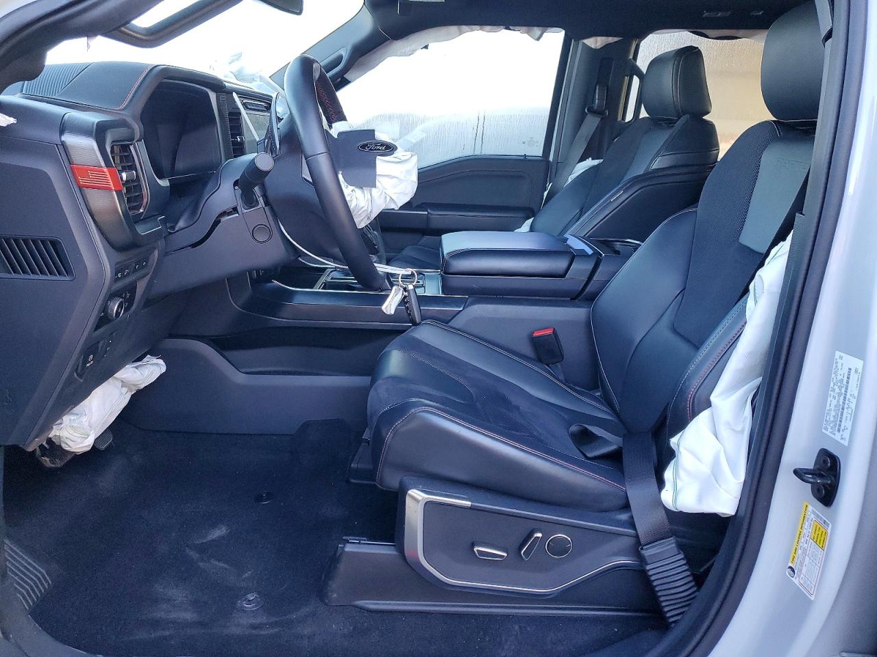 2024 FORD F150 RAPTOR photo 19