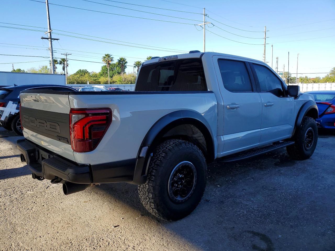 2024 FORD F150 RAPTOR photo 7