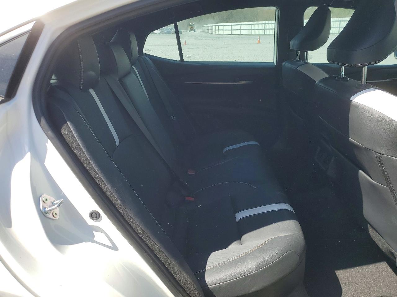 2025 TOYOTA CAMRY SE photo 19