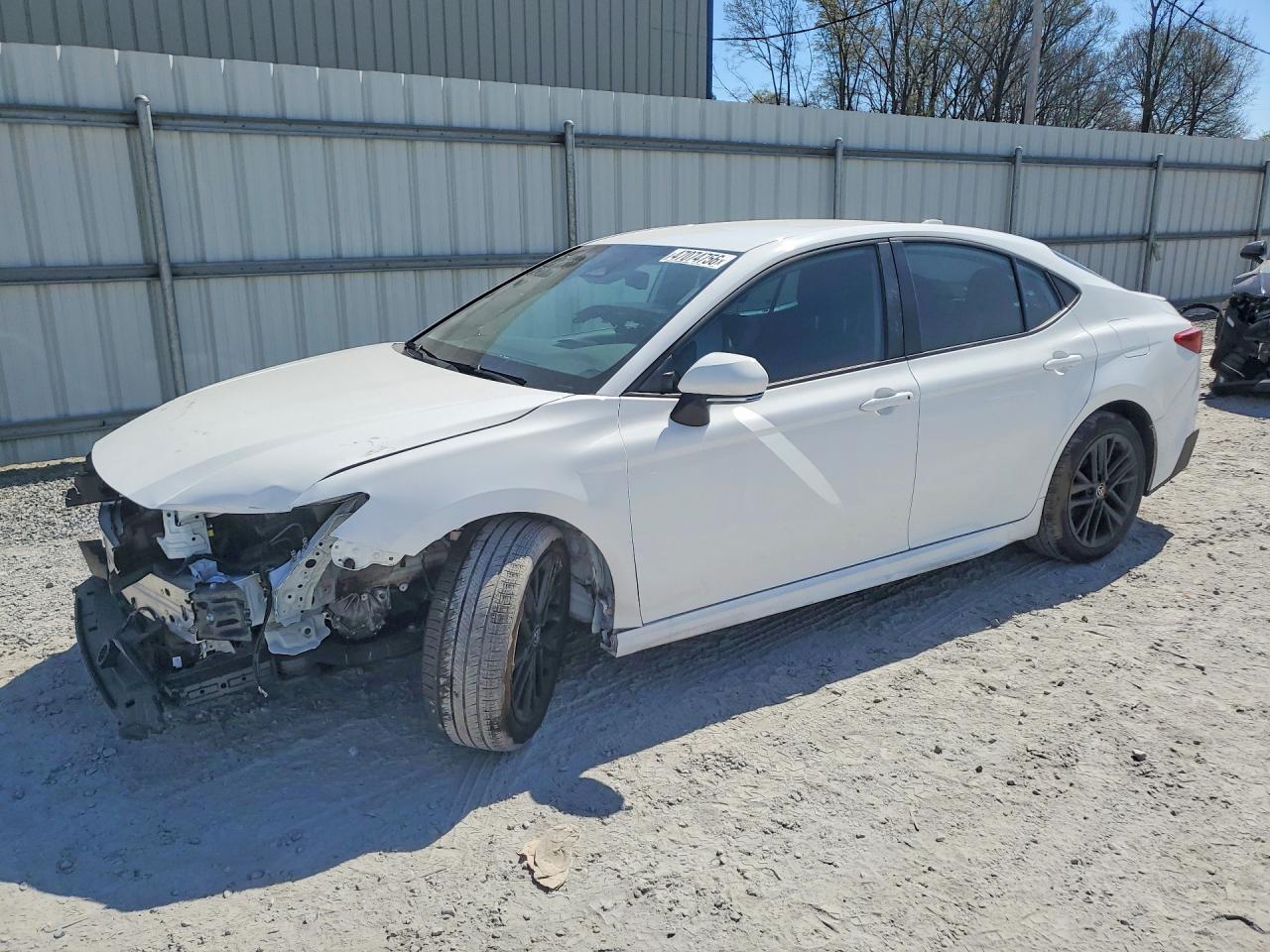 2025 TOYOTA CAMRY
