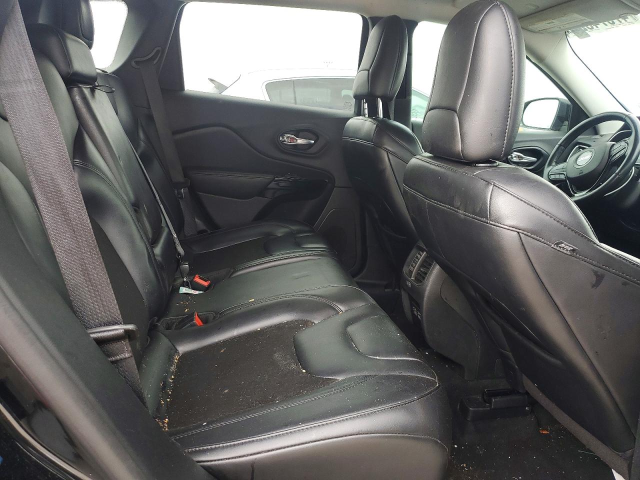 2021 JEEP CHEROKEE LATITUDE PLUS photo 21
