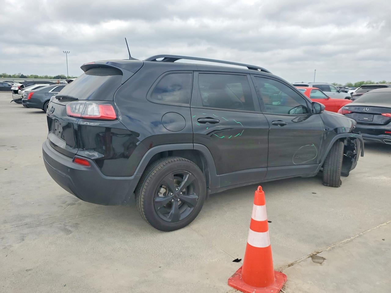 2021 JEEP CHEROKEE LATITUDE PLUS photo 5