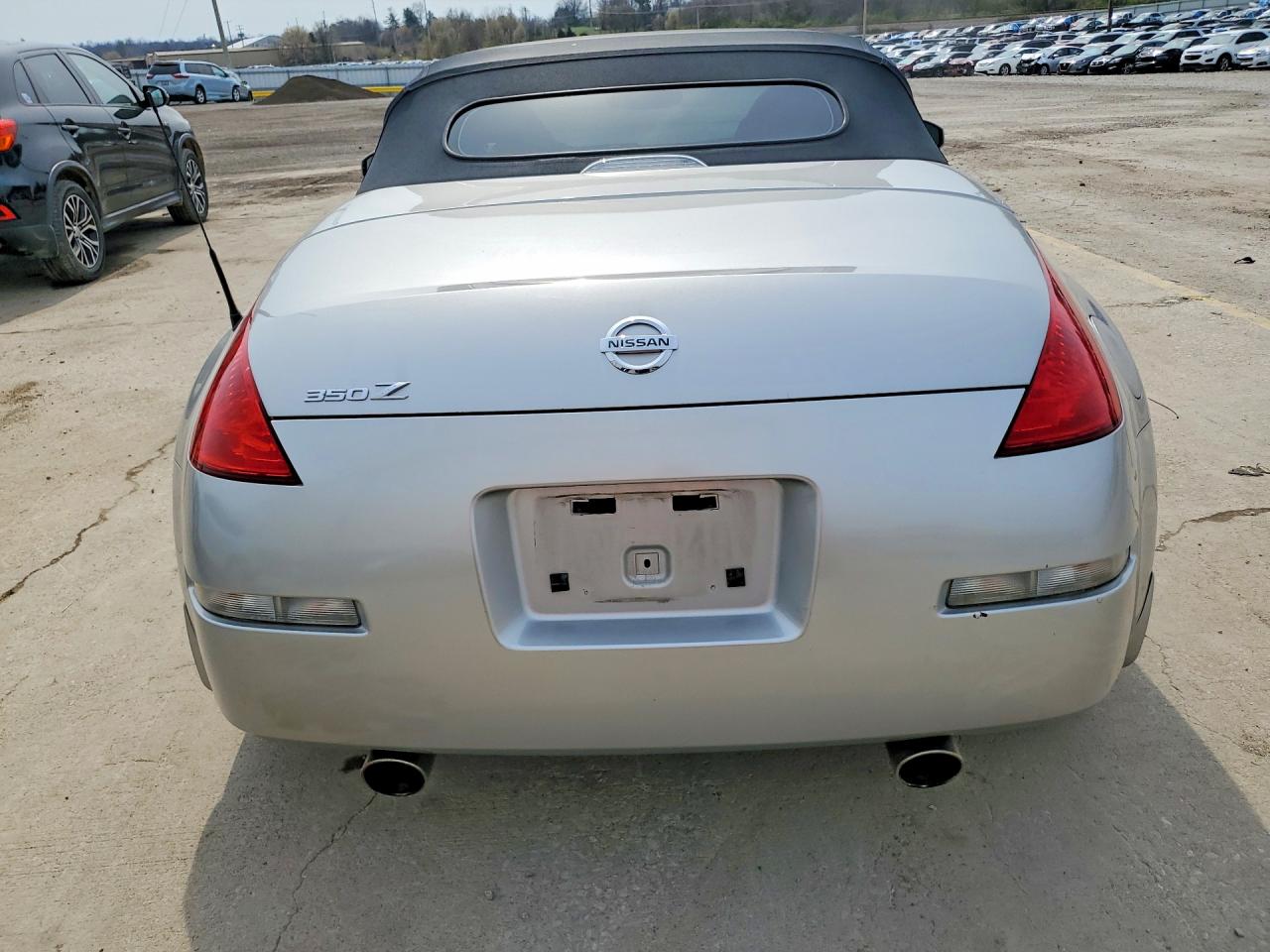 2004 NISSAN 350Z ENTHUSIAST photo 11
