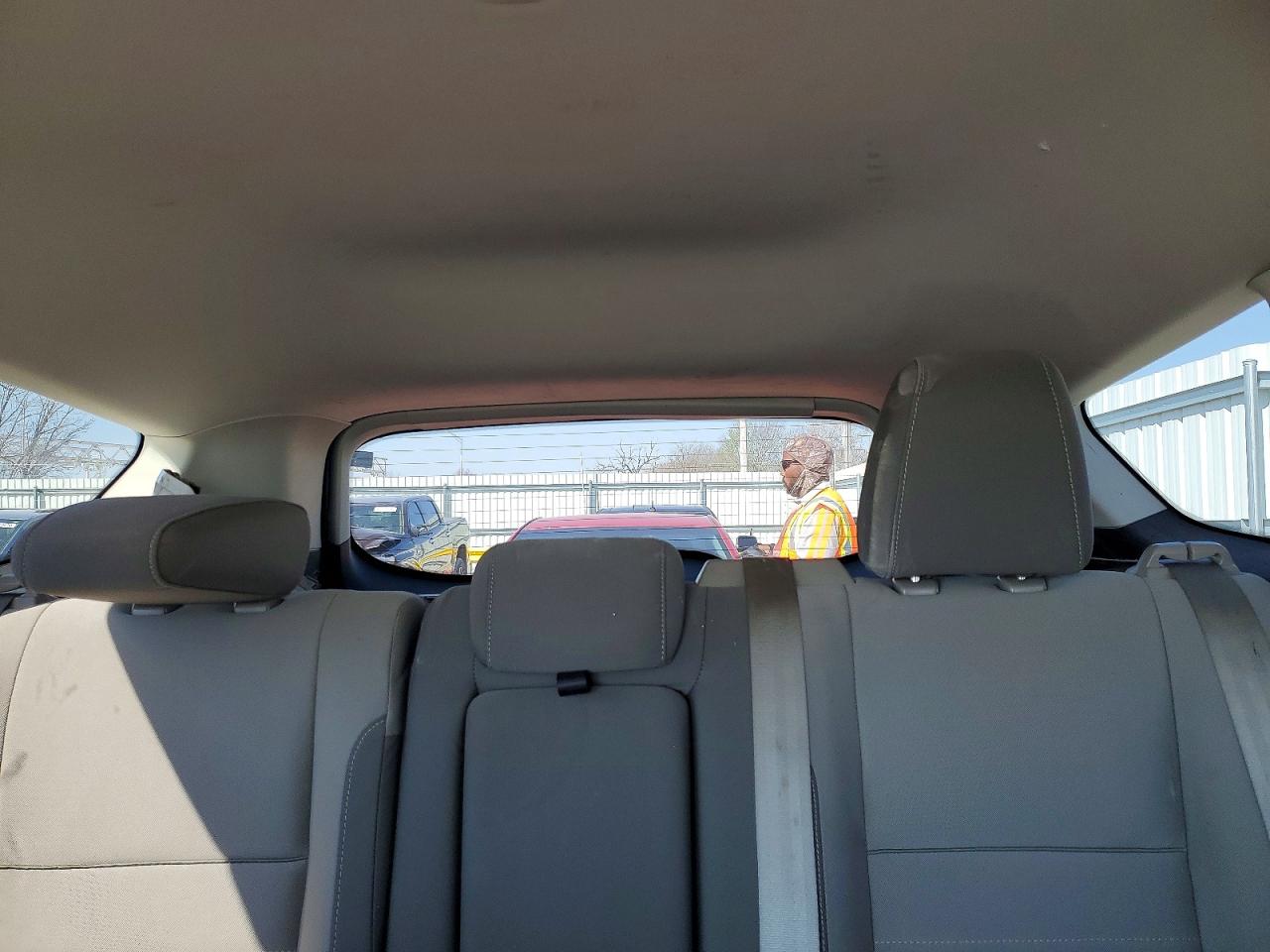 2015 FORD ESCAPE SE photo 19