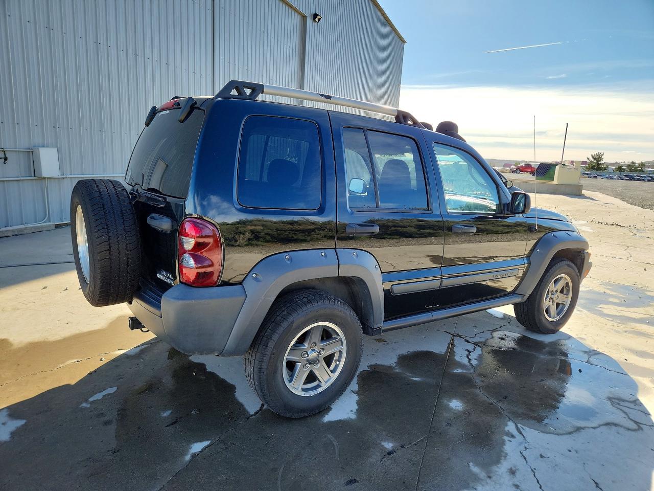 2005 JEEP LIBERTY RENEGADE photo 3